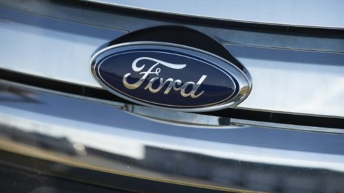 Na sexta-feira, a Justiça do Trabalho proibiu a Ford de demitir funcionários das fábricas antes de concluir as negociações das indenizações