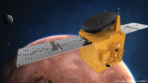 A sonda da primeira missão árabe deve entrar na órbita de Marte nesta terça-feira, em uma jornada para desvendar os segredos do tempo no Planeta Vermelho