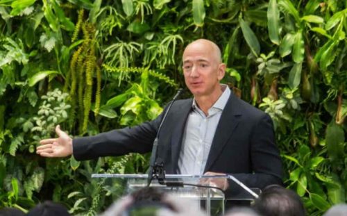 Bezos pretende concentrar suas energias e atenção em novos produtos e iniciativas