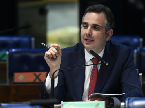 Rodrigo Pacheco é eleito presidente do Senado