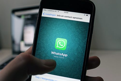 Em uma nova atualização de contas, o WhatsApp informou que quem recebeu uma mensagem significa que está utilizando uma versão não autorizada do app