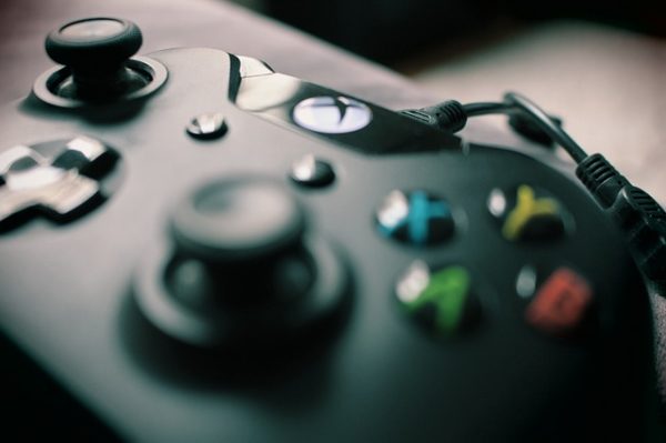 Na Microsoft Strore você pode encontrar jogos compatíveis com o Xbox One, Xbox Series e PC com valores até 70% mais baratos