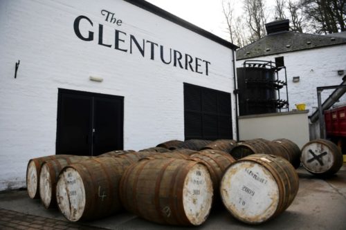A Destilaria Glenturret, a mais antiga da Escócia, fundada em 1763, sobreviveu a duas guerras mundiais, à lei seca e à Grande Depressão
