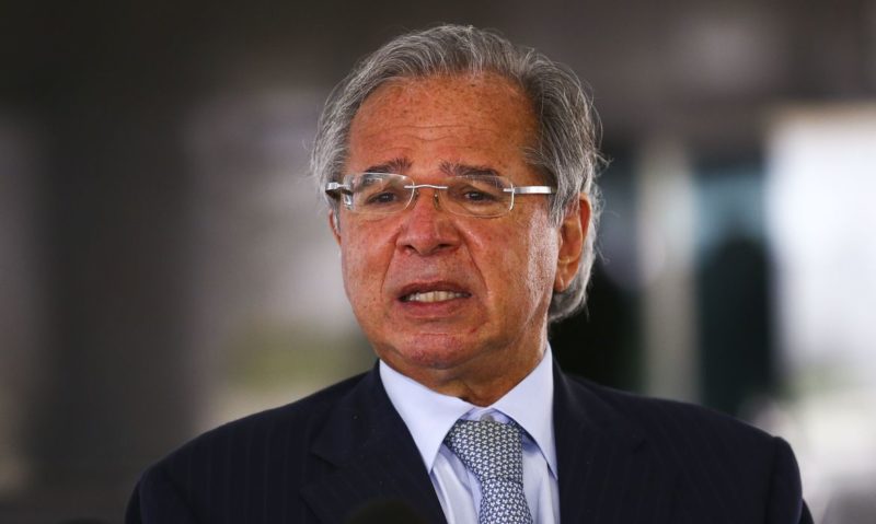 "E vamos antecipar os benefícios dos aposentados", comentou o ministro, Paulo Guedes