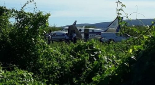 Nenhum tripulante da aeronave ficou ferido e as caixas om as vacinas não foram danificadas, segundo a Secretaria da Saúde da Bahia