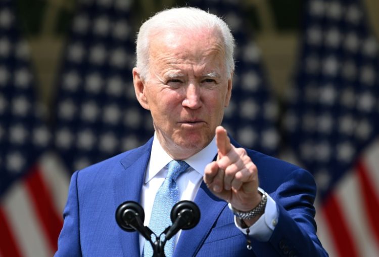 (Arquivo) O presidente Joe Biden defende um plano trilionário de estímulo à economia