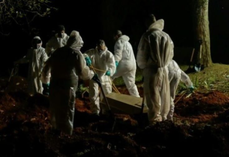 O Brasil experimentou o mês mais letal desde o início da pandemia em março, com mais de 66.000 mortos