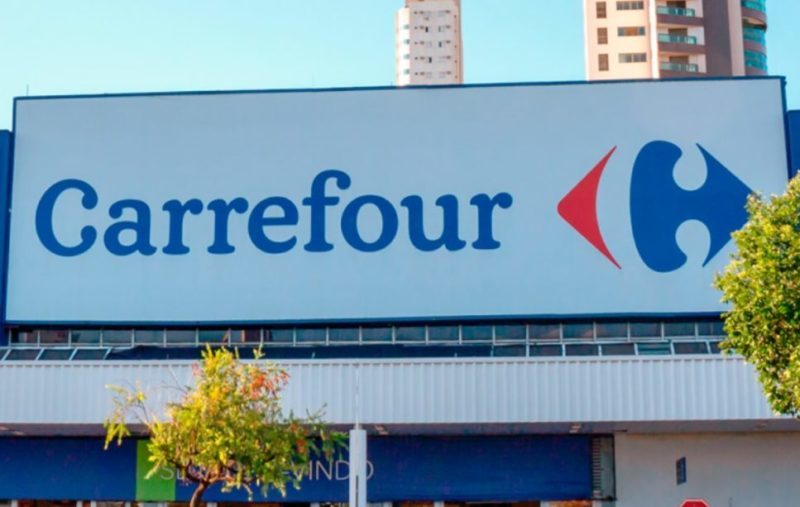 Carrefour disse que afastou gerente filmada em ato de assédio moral contra funcionário