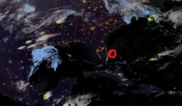 Residentes de Bahamas a Jacksonville testemunharam uma bola de fogo, por volta das 22h18 do horário local meteoro