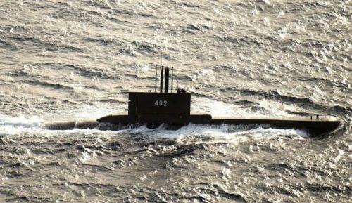 Submarino tem 53 pessoas a bordo e estava conduzindo um treinamento nas águas da ilha de Bali, mas falhou em retransmitir os resultados como esperado