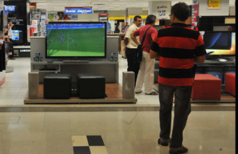 O mercado de televisão do Brasil é dominado pela Samsung e a Toshiba chega como nome conhecido para tornar a disputa competitiva