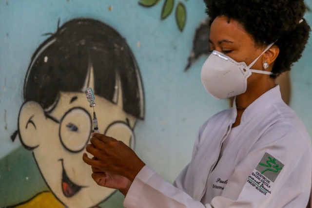 Vacinação vai avançando entre população de São Paulo