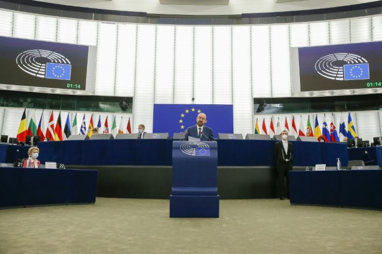 O presidente do Conselho Europeu, Charles Michel, discursa no Parlamento Europeu em Estrasburgo
