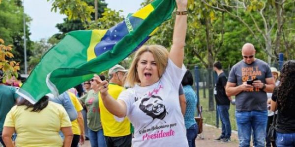 Depois do telegrama vazado, Ana Cristina Vale negou as ameaças de morte que teria sofrido por Bolsonaro