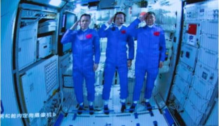 astronautas chineses
