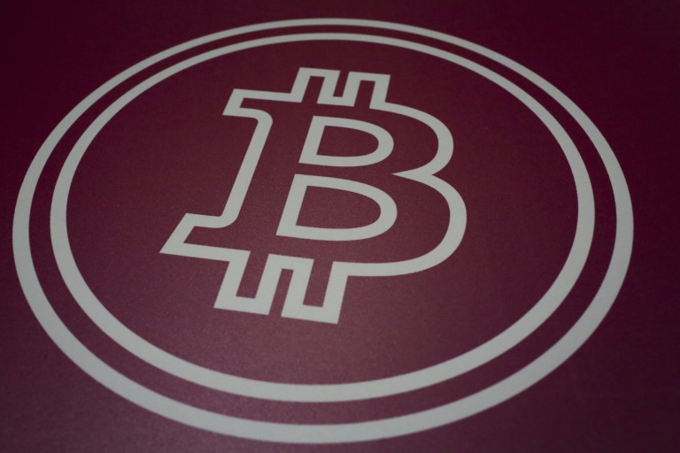 Logo do bitcoin na conferência Bitcoin 2021 em Miami em 4 de junho