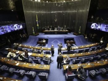 Privatização da Eletrobras foi aprovada no Congresso e segue à sanção presidencial