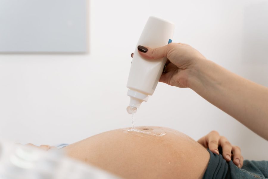 Pacientes grávidas com enxaqueca apresentaram maior risco de diagnóstico gestacional de diabetes, hiperlipidemia e coágulos sanguíneos.