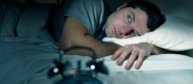 Cerca de um terço da população sofre de insônia crônica. Os efeitos da insônia e sono de curta duração têm sido amplamente estudados na última década.
