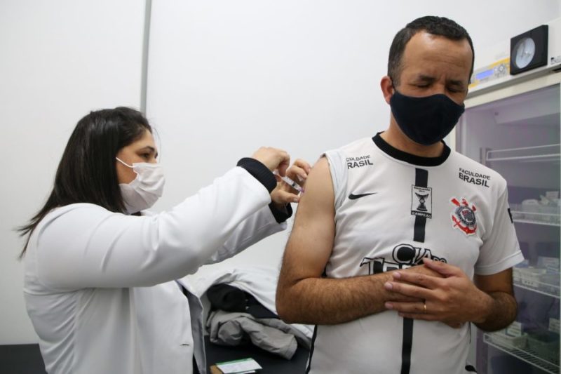 Paulistanos com 34 anos poderão vacinar-se a partir da próxima segunda-feira (19)