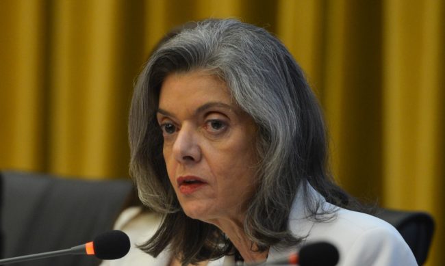 Carmen Lúcia nega pedido para analisar Impeachment de Bolsonaro