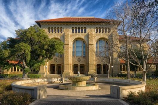 Universidade de Stanford foi eleita a segunda melhor do mundo neste ano, de acordo com o ranking Times Higher Education (THE)