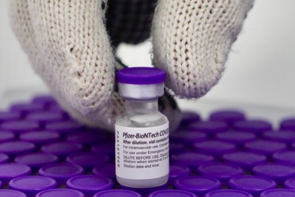 Israel foi um dos primeiros países do mundo a iniciar a vacinação covid-19. As primeiras doses começaram a ser aplicadas em dezembro do ano passado