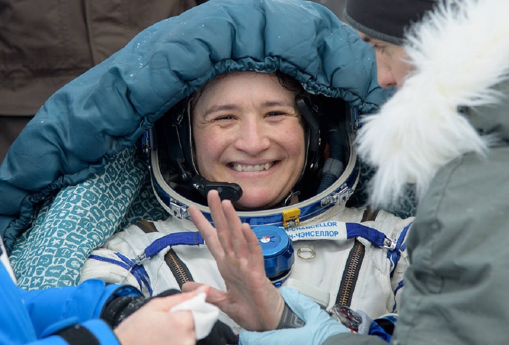 A Russia acusa uma astronauta americana de sabotar uma cápsula na Estação Espacial para tentar forçar um retorno antecipado à Terra
