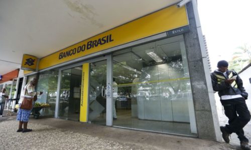 Clientes do Banco do Brasil que tentam acessar suas contas pelo aplicativo da instituição financeira relatam que os sistemas do banco estão fora do ar