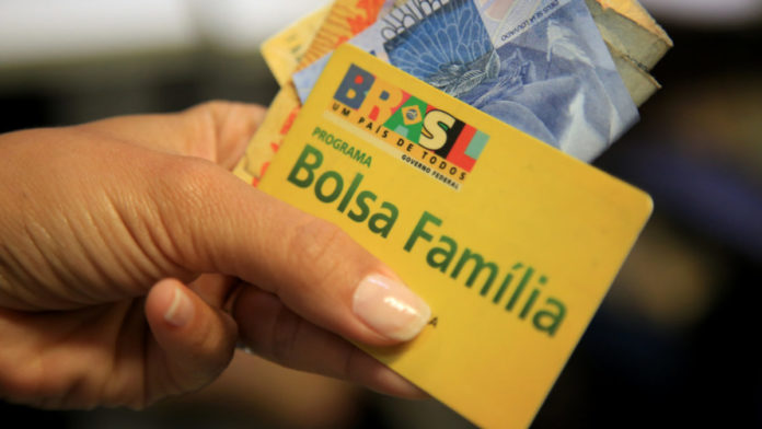 O Bolsa Família foi criado em 2003 e representa um marco na história da economia brasileira