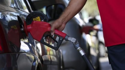 A gasolina foi mais competitiva que o etanol em todos os Estados e no Distrito Federal na semana de 10 a 16 de outubro, mostra levantamento da Agência Nacional do Petróleo, Gás Natural e Biocombustíveis (ANP) compilado pelo AE-Taxas.