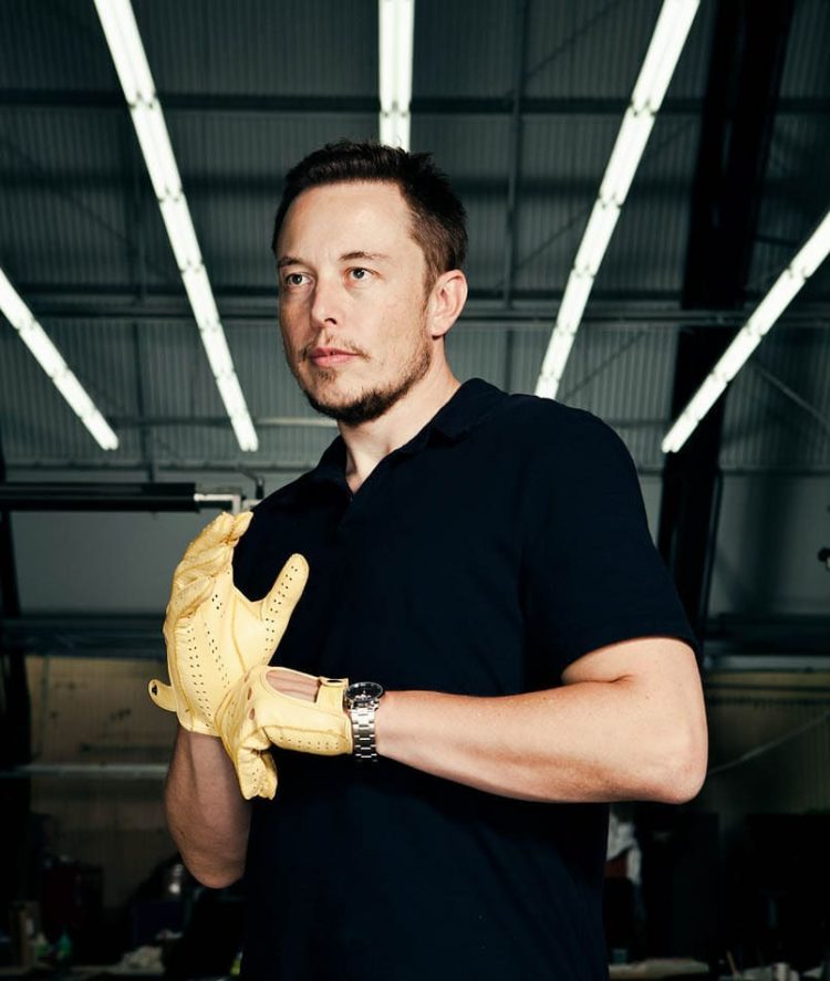 Elon Musk começou sua semana levantando duas polêmicas em seu Twitter