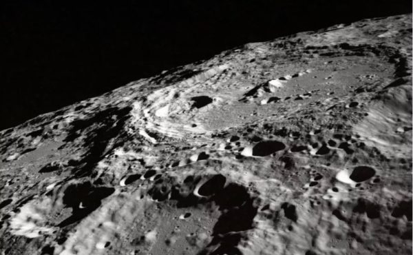 As amostras das missões Apollo indicavam que havia magnetização, um fenômeno que se acreditava ser causado pelo núcleo da Lua.