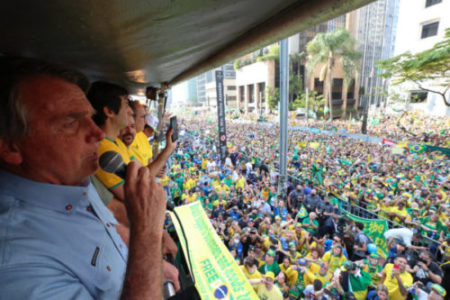 Falas de Bolsonaro no 7 de setembro foram vistas pelo grupo como golpistas e suficientes para impeachment