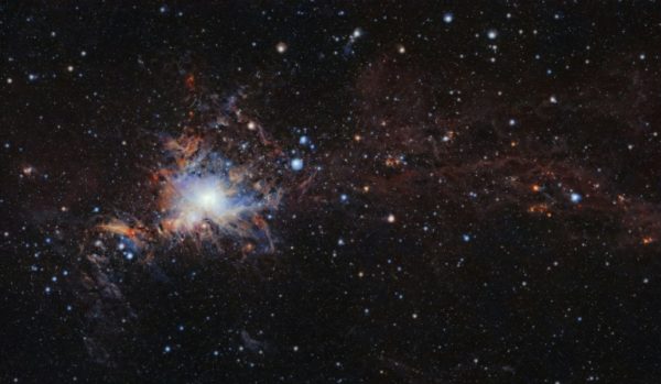 Foto transmitida em 4 de janeiro de 2017 pelo Observatório Europeu da nuvem molecular Orion A, uma nebulosa de gás na qual nascem estrelas