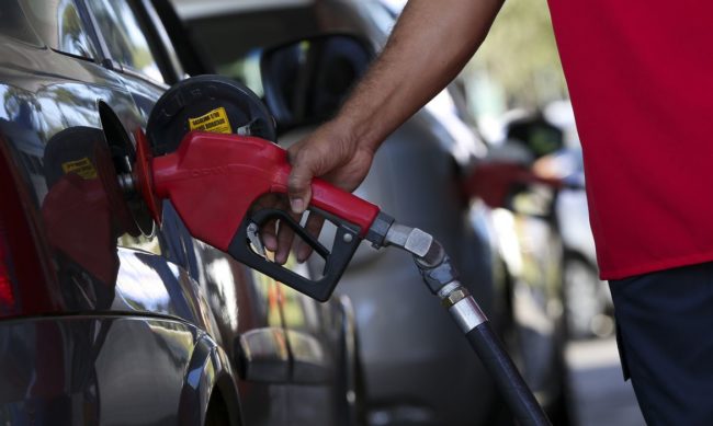 No ano, a gasolina já acumula alta de 73% e o diesel subiu 65,3%
