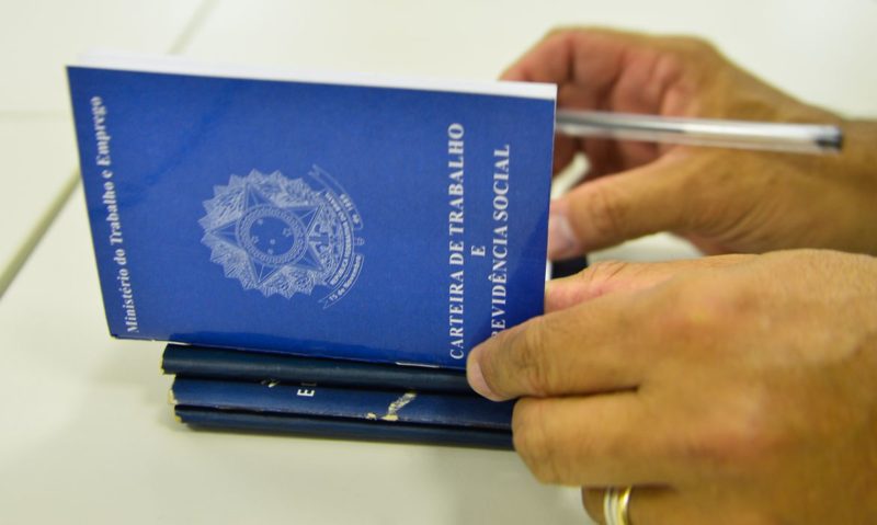 A legislação trabalhista garante uma série de direitos ao trabalhador brasileiro que exerce atividade com carteira assinada, mas alguns são desconhecidos