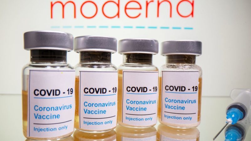 Frascos da vacina contra Covid-19 produzida pela Moderna