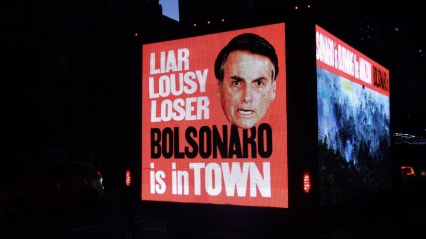 Jair Bolsonaro foi alvo de diversas manifestações em Nova York