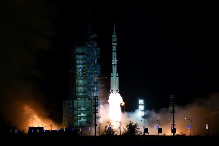 A China já investiu bilhões de dólares em seu programa espacial