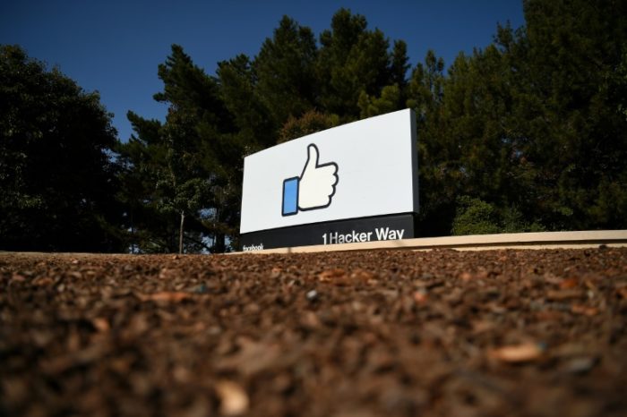 Um novo denunciante do Facebook fez denúncias similares às da ex-engenheira informática da rede social, Frances Haugen