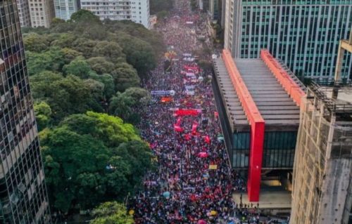Atos contra o Bolsonaro neste sábado (2) devem reunir lideranças de 21 partidos; protestos confirmados em 251 cidades brasileiras e em 16 países