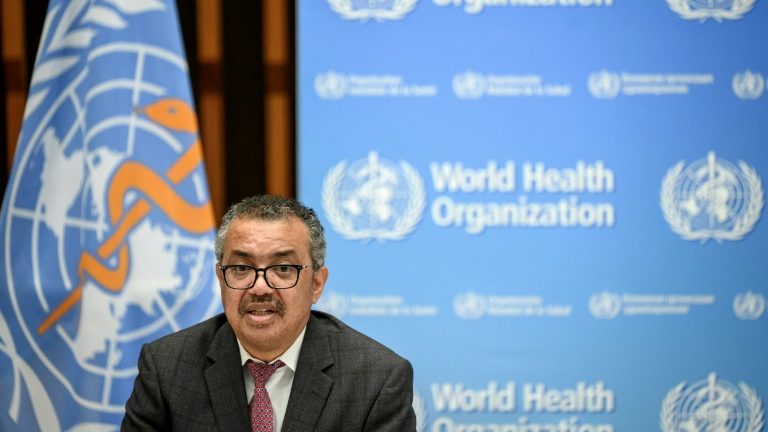 O diretor-geral da Organização Mundial da Saúde, Tedros Adhanom Ghebreyesus, na sede da OMS em Genebra, 18 de outubro de 2021