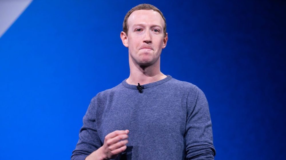 A estimativa é de que a fortuna de Zuckerberg caiu para US$ 120,9 bilhões