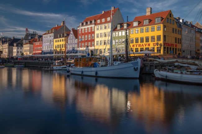 Capital da Dinamarca, Copenhagen destaca-se pela baixa taxa de criminalidade e alta segurança pessoal