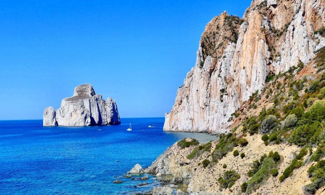 A Sardenha é uma ilha do mar Mediterrâneo e lá os homens vivem mais tempo