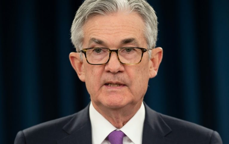 Powell advertiu que a inflação está "bem acima" da meta de 2% do organismo