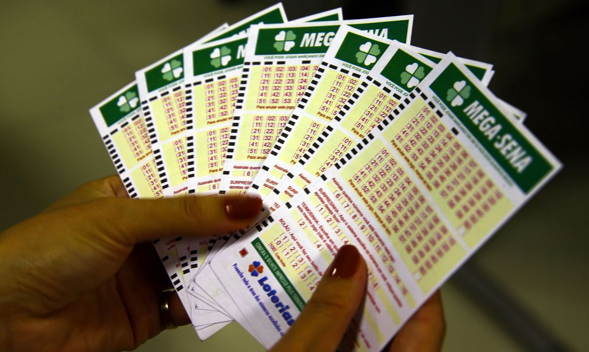 Mega Sena: como jogar nas Loterias da Caixa pela internet - Positivo do seu  jeito