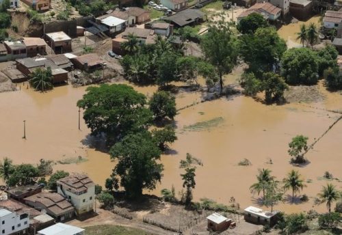 Os Estados mais atingidos pelas fortes chuvas são Bahia e Minas Gerais