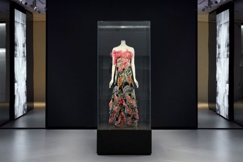 A Austrália é o segundo país a receber a exposição sobre a obra da estilista Coco Chanel